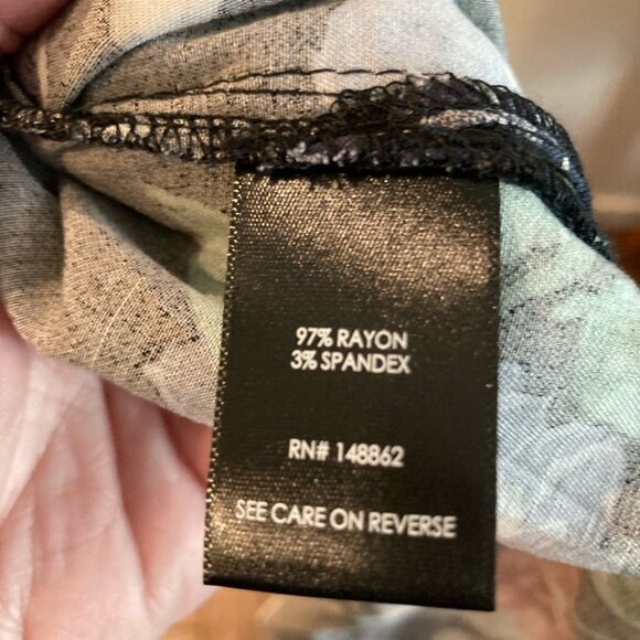 TORRID Sz 4X Maxi Dress Button Down Floral 3/4 Sleeves Hoops for Belt - Picture 12 of 14